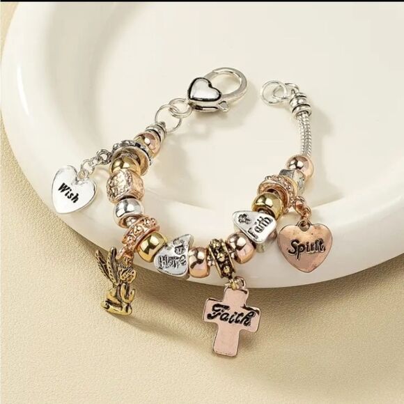 Faith Hope Spirit Charm bracelet - Picture 3 of 6